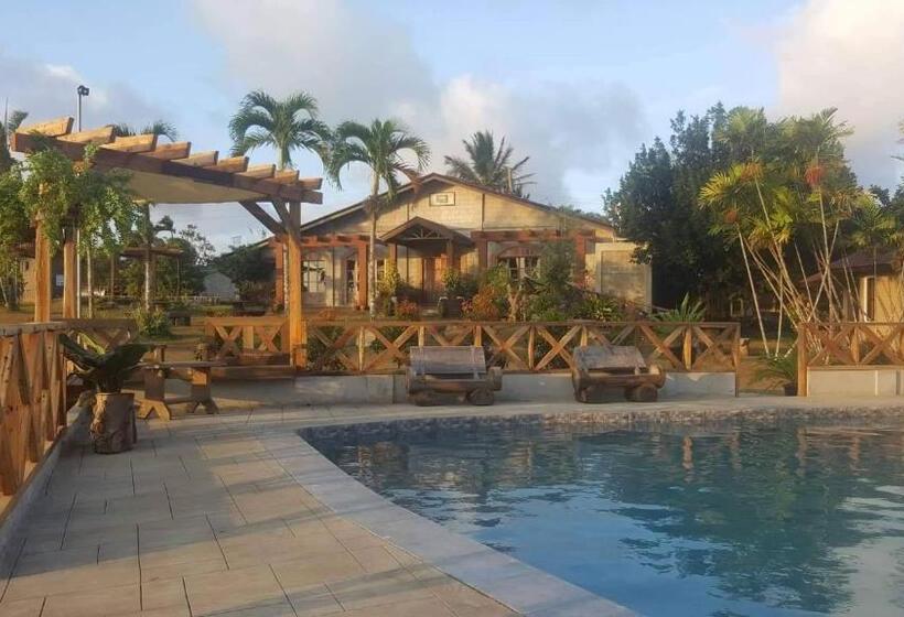 Spacio Caliraya Bed & Breakfast