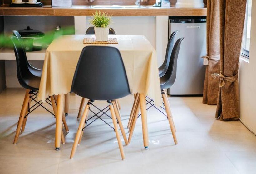 Spacio Caliraya Bed & Breakfast