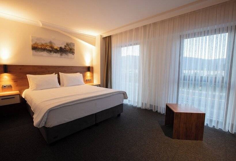 Valent Otel Business