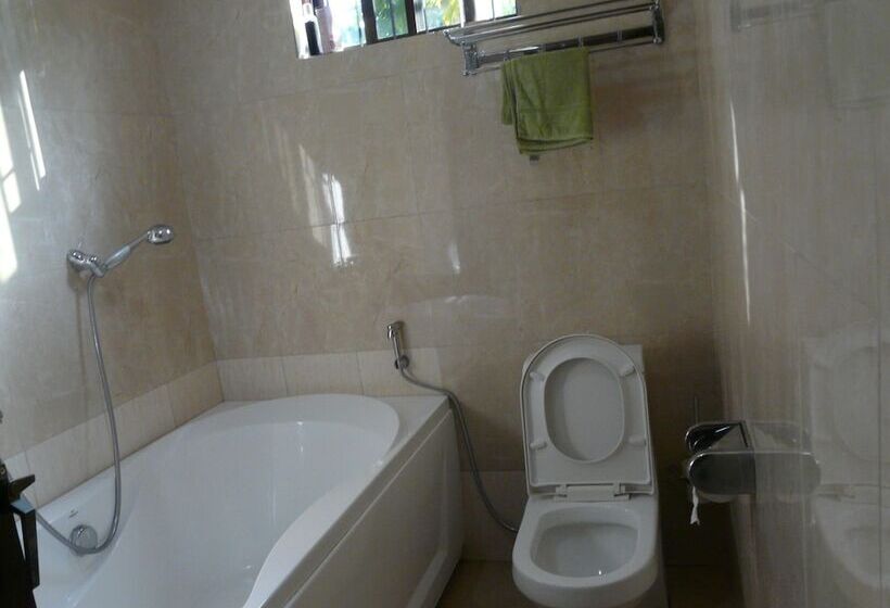 Banana House   Hostel