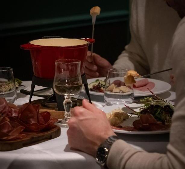 酒店 Hôtel La Tarentaise