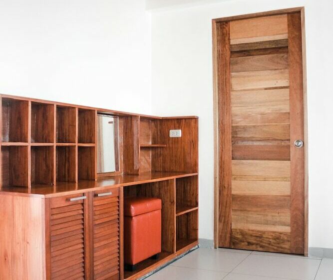 هتل Indai Aquasports And Resort