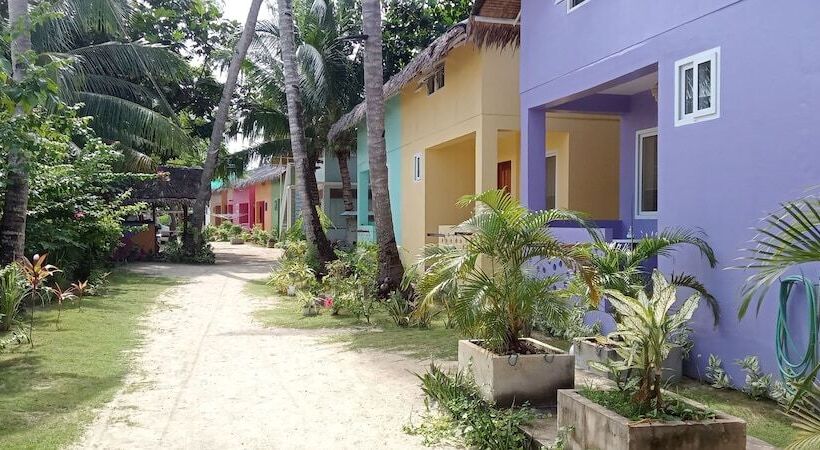 هتل Indai Aquasports And Resort