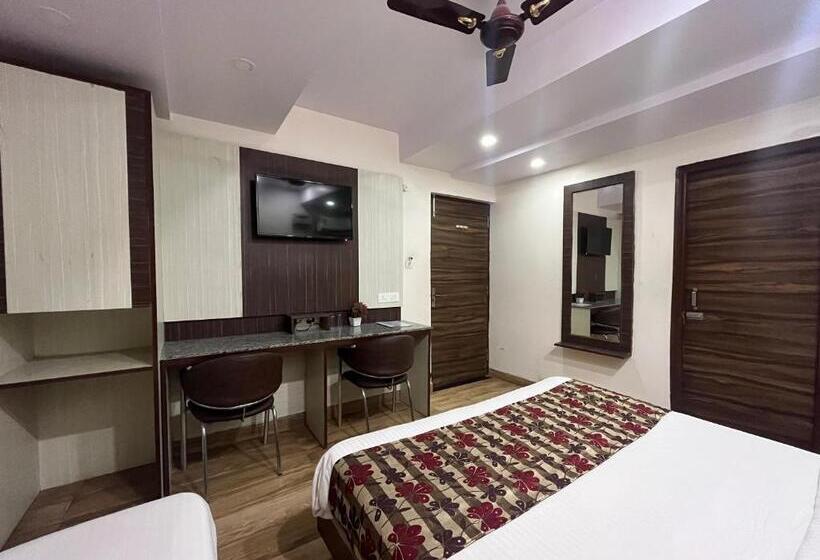 בית מלון כפרי Rajshree Agra