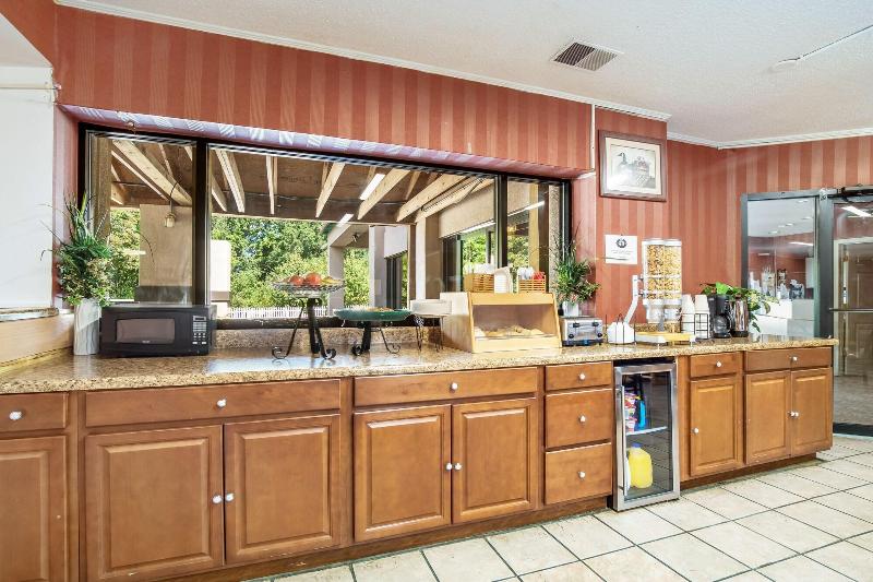 فندق Rodeway Inn