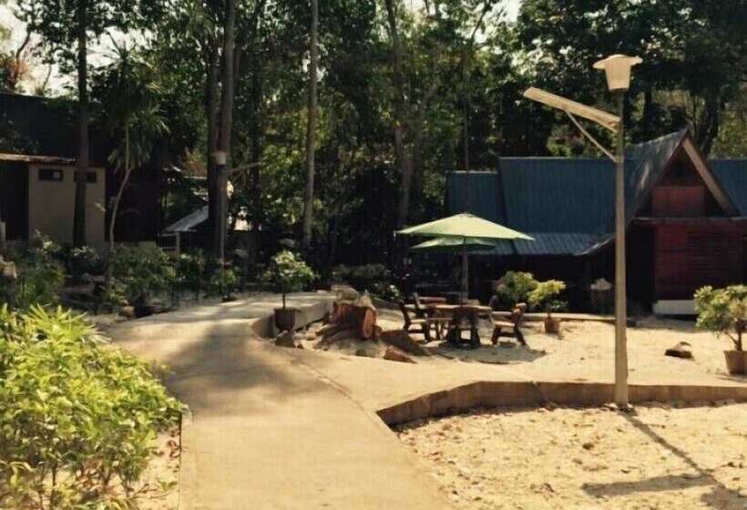 فندق Sharila Island Resort