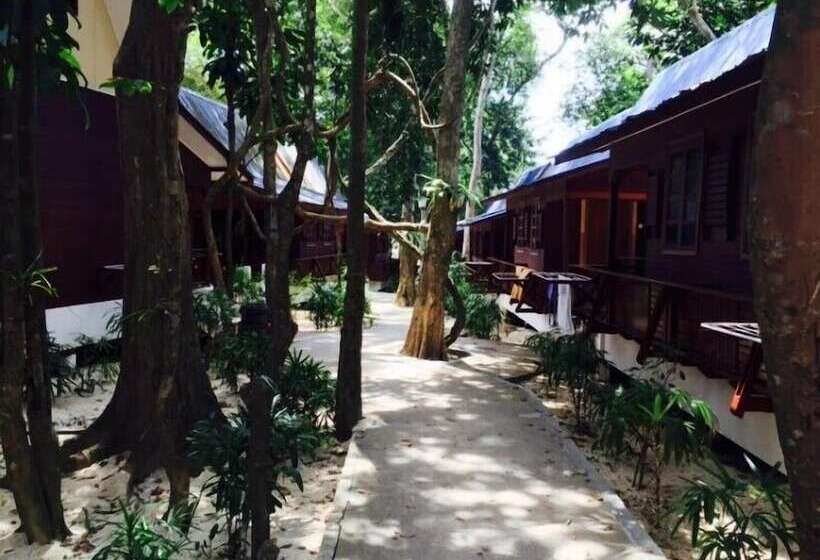 فندق Sharila Island Resort