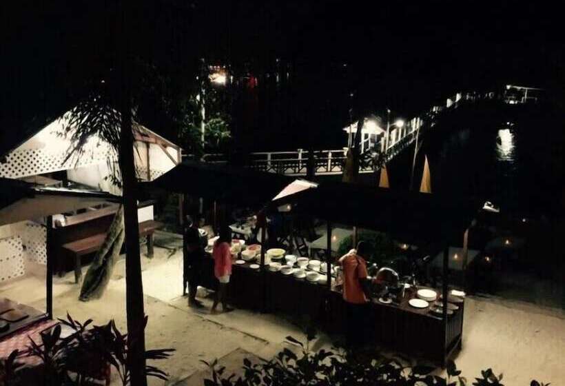 فندق Sharila Island Resort