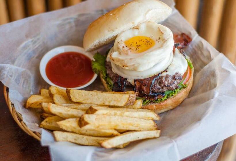 Outpost Hostel   Coron   Adults Only