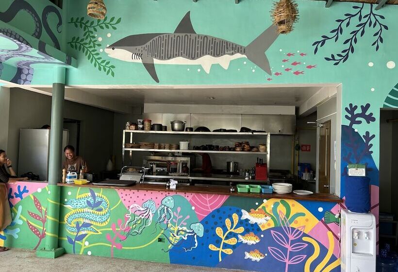 Outpost Hostel   Coron   Adults Only