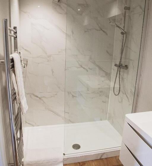 Пансион Glebe House