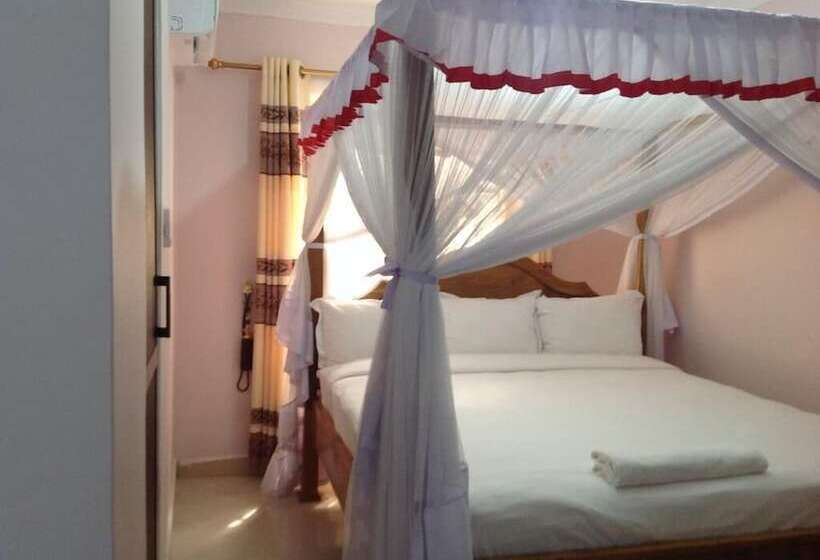 پانسیون Mzunguu Safari Lodge