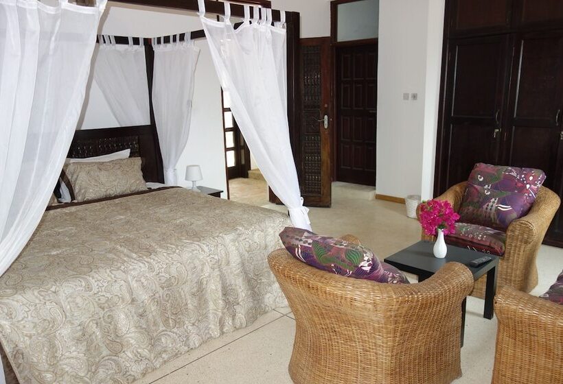 پانسیون Villa Teranga