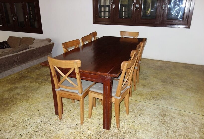 پانسیون Villa Teranga