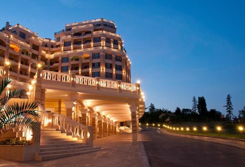 Cabacum Beach Residence