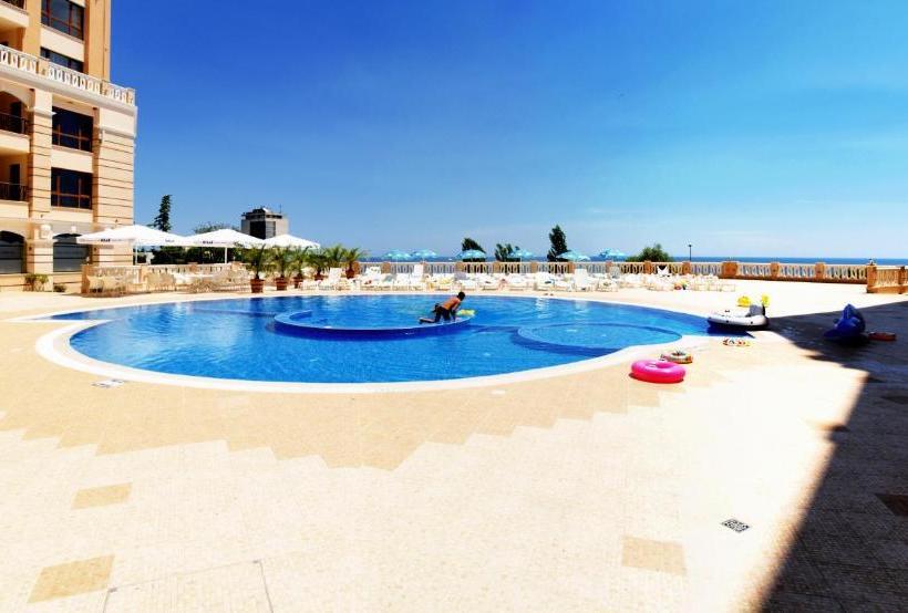 Cabacum Beach Residence