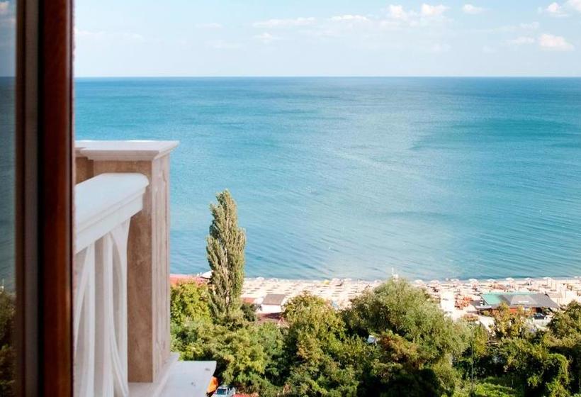 Cabacum Beach Residence