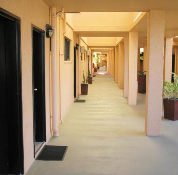 Central Plaza Apartments