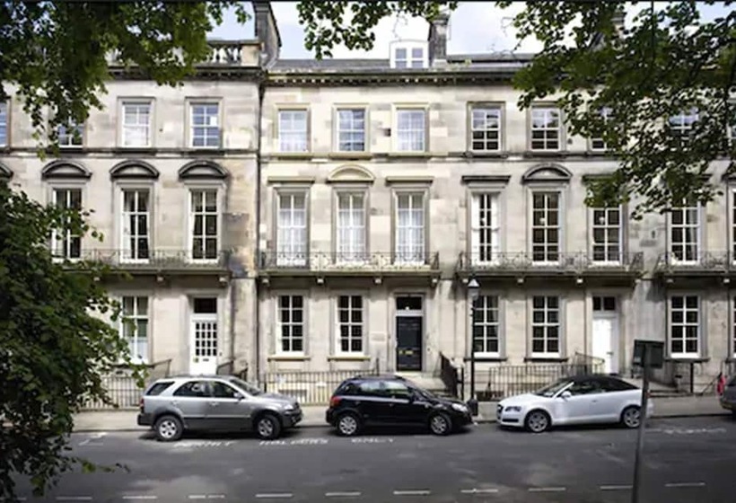 Clarendon Luxury Apartments