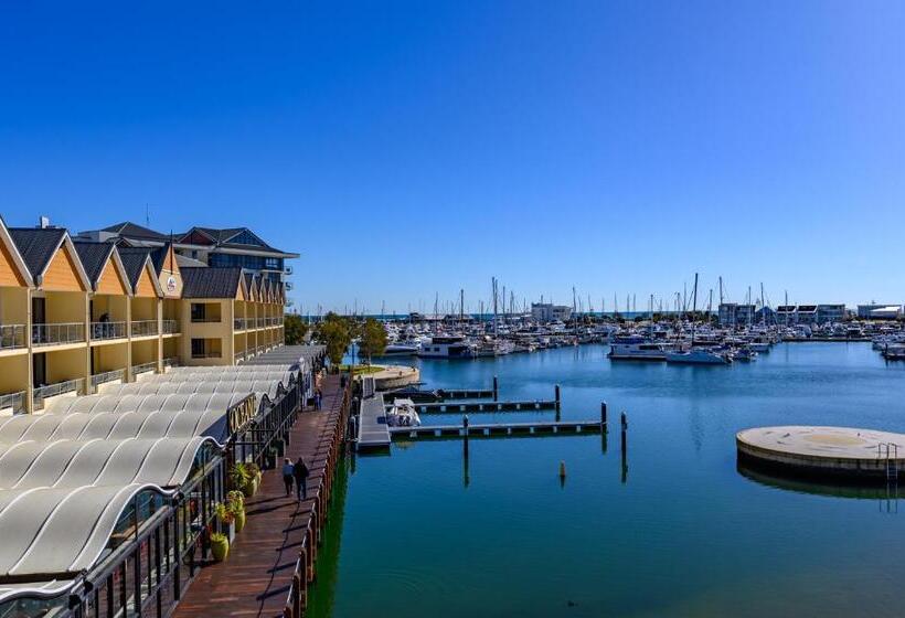 Dolphin Quay Apartments