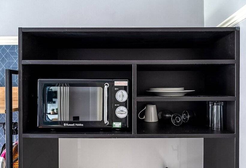 Kensington Rooms   Warwick Road