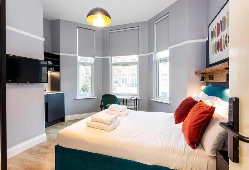 Kensington Rooms   Warwick Road