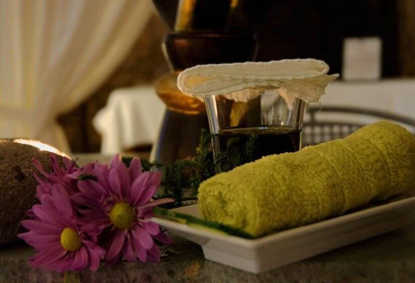 Hacienda Sepulveda Hotel & Spa