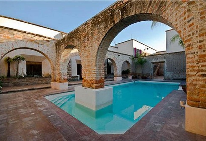 Hacienda Sepulveda Hotel & Spa