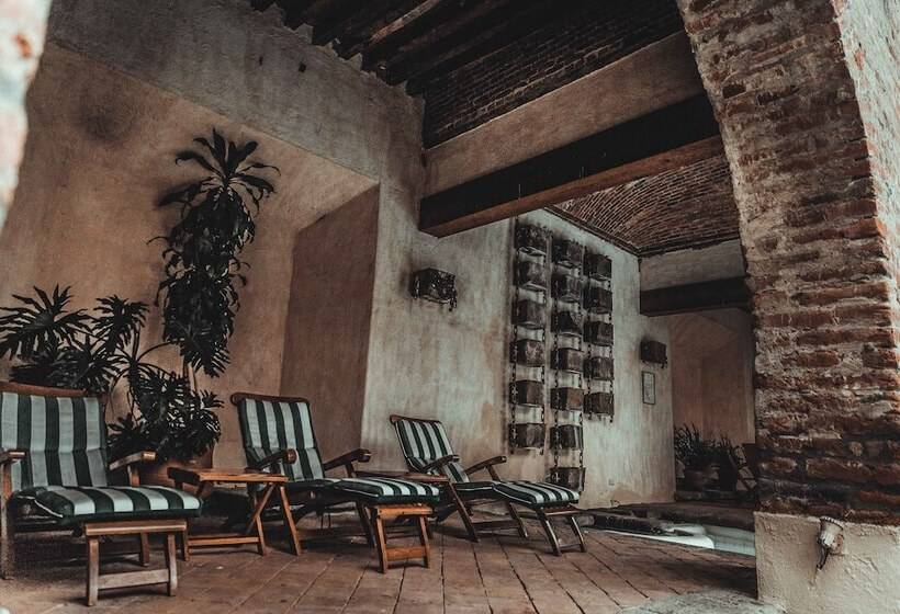 Hacienda Sepulveda Hotel & Spa