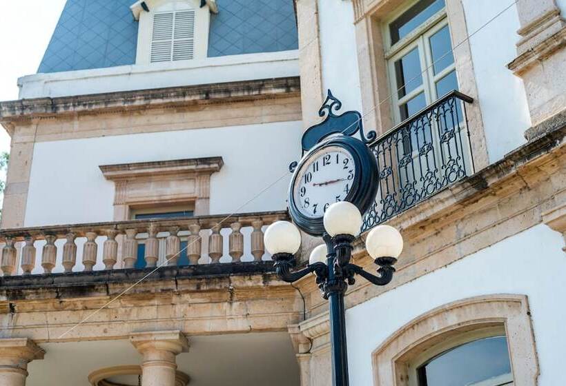 هتل Alameda Grand