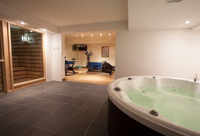 בית מלון כפרי Almasur Punta Arenas