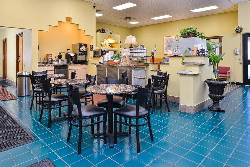 Отель Americas Best Value Inn Prescott Valley