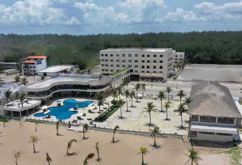 فندق Arenas Del Mar Resort