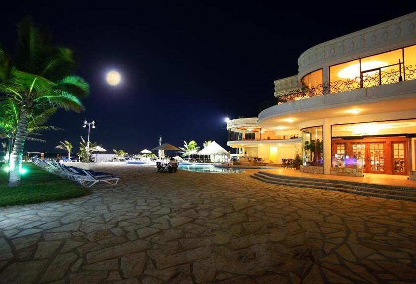 فندق Arenas Del Mar Resort