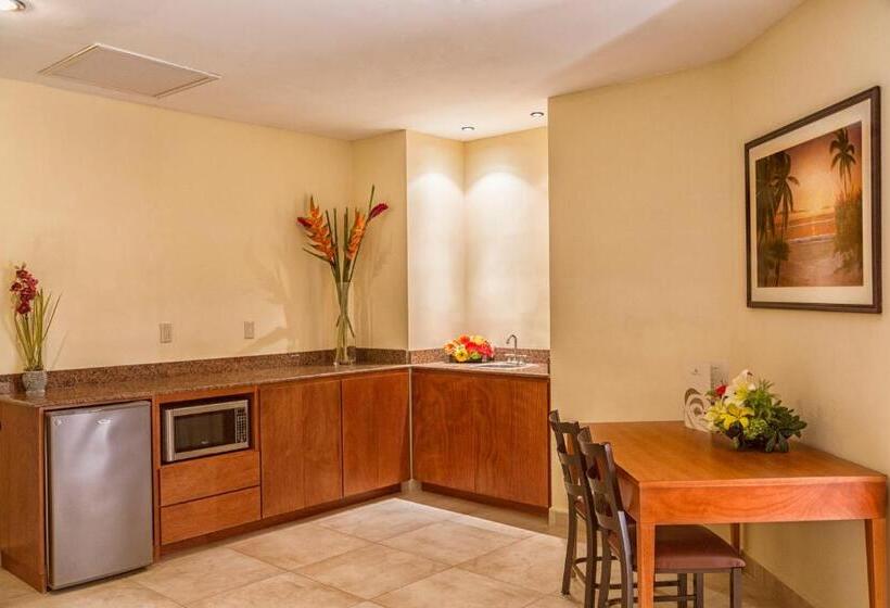 فندق Arenas Del Mar Resort