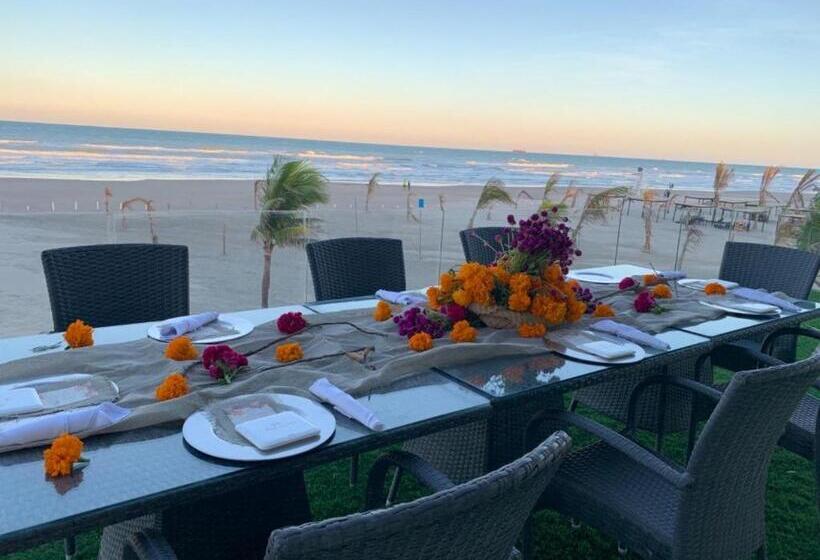 فندق Arenas Del Mar Resort