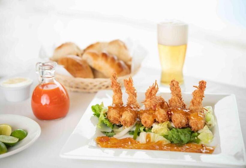 فندق Arenas Del Mar Resort