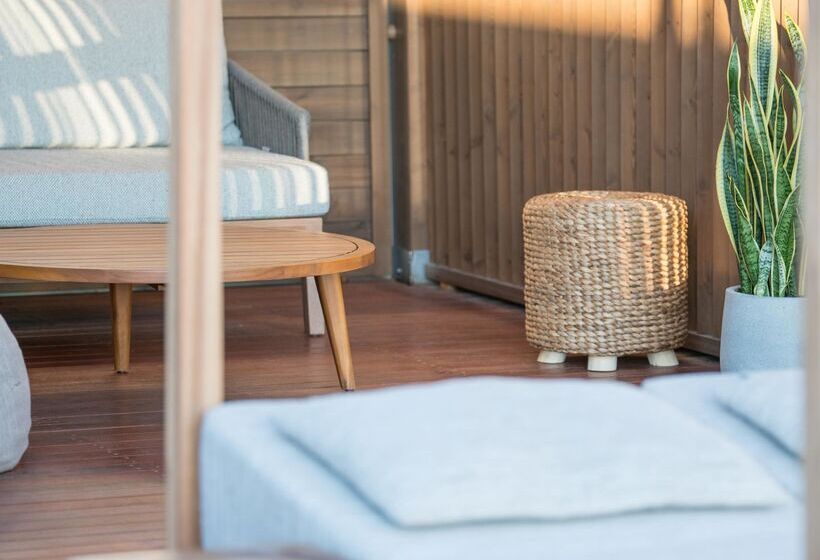 Akasha Beach Hotel & Spa