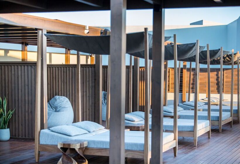 Akasha Beach Hotel & Spa