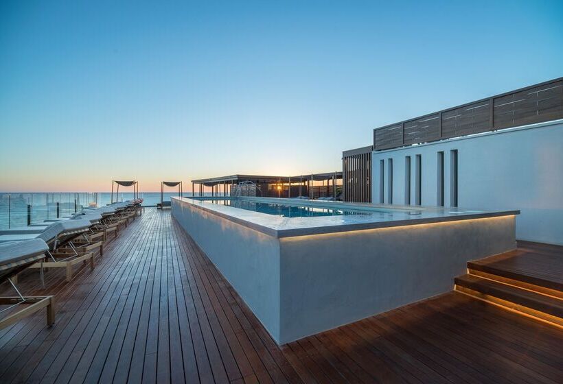 Akasha Beach Hotel & Spa