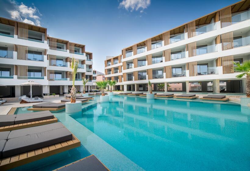 Akasha Beach Hotel & Spa