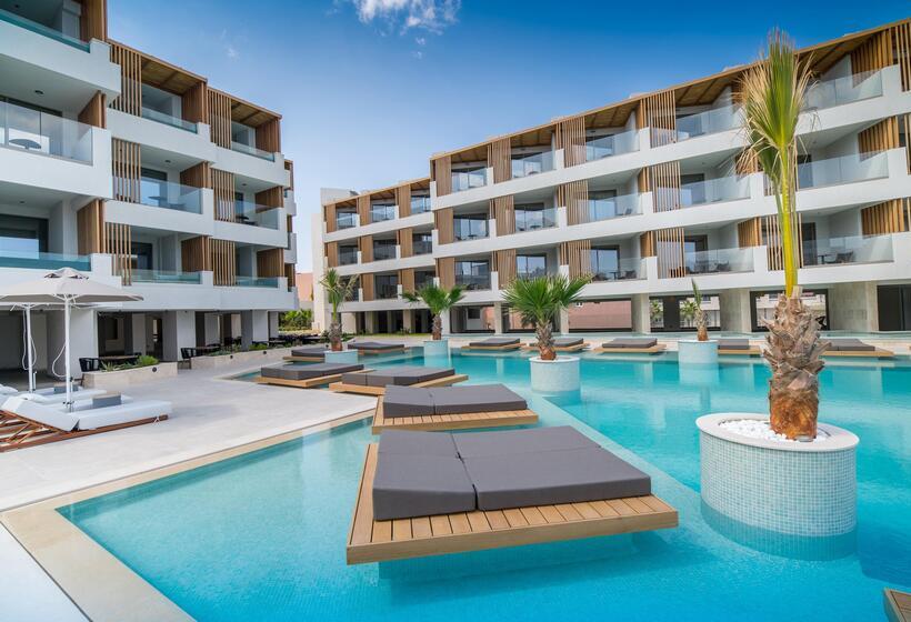 Akasha Beach Hotel & Spa