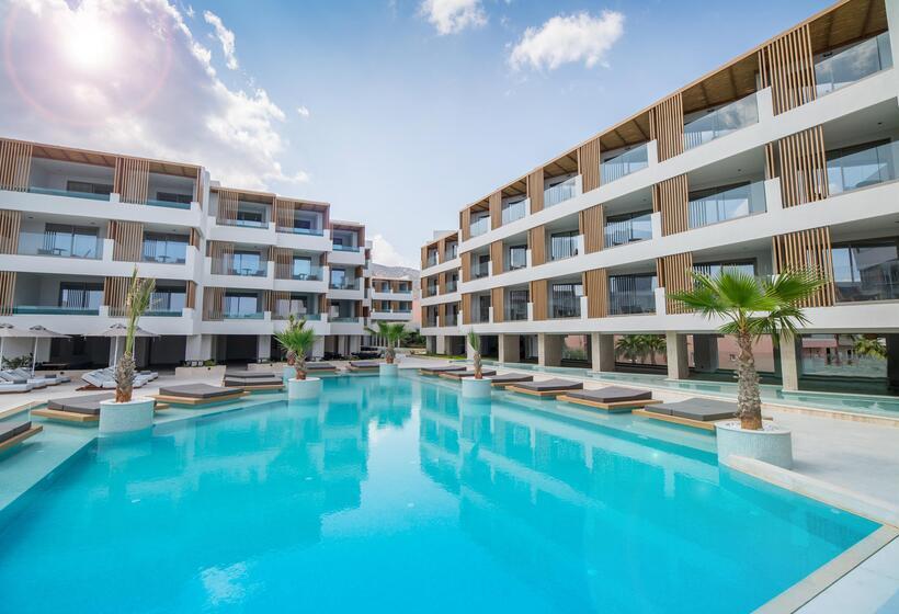 Akasha Beach Hotel & Spa