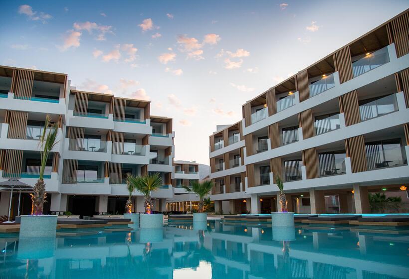 Akasha Beach Hotel & Spa