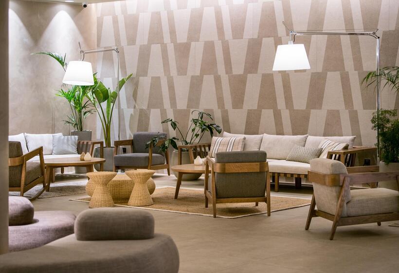 Akasha Beach Hotel & Spa