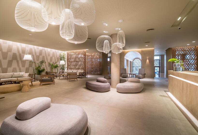 Akasha Beach Hotel & Spa