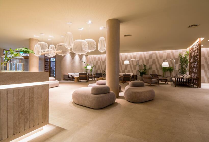 Akasha Beach Hotel & Spa