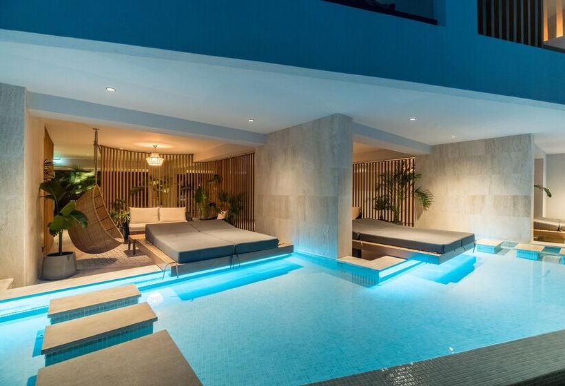 Akasha Beach Hotel & Spa