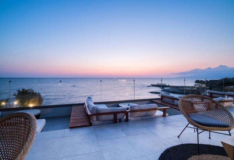 Akasha Beach Hotel & Spa