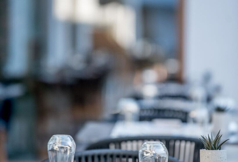 Akasha Beach Hotel & Spa